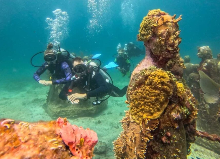 best dive sites Mexico