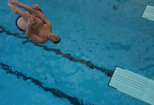 how to dive into a pool