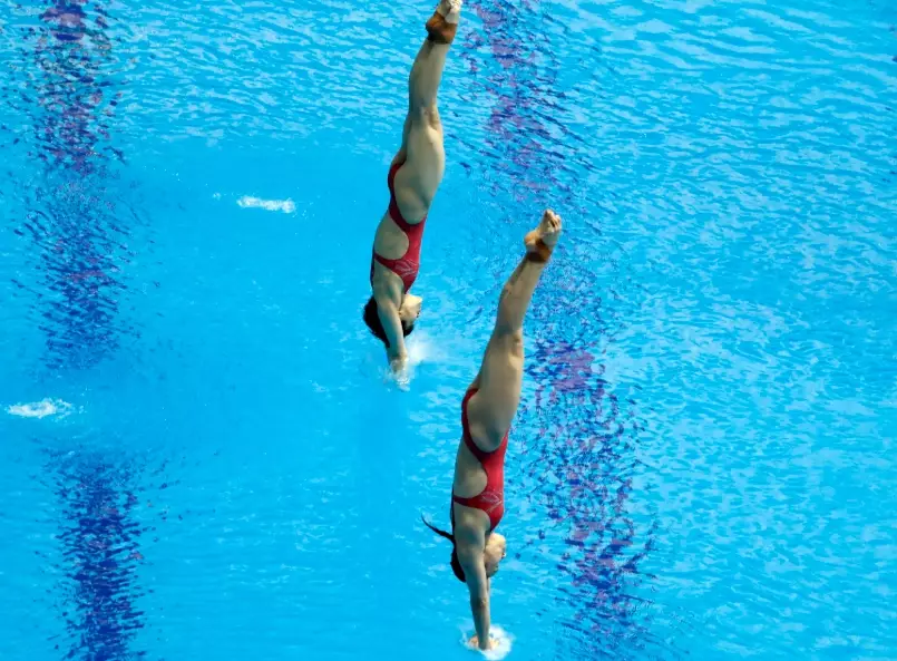 swimming dive techniques