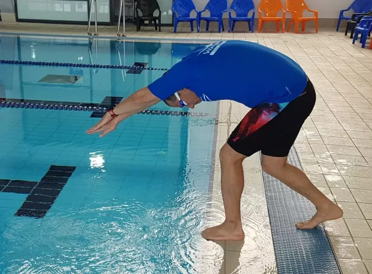 swimming dive techniques
