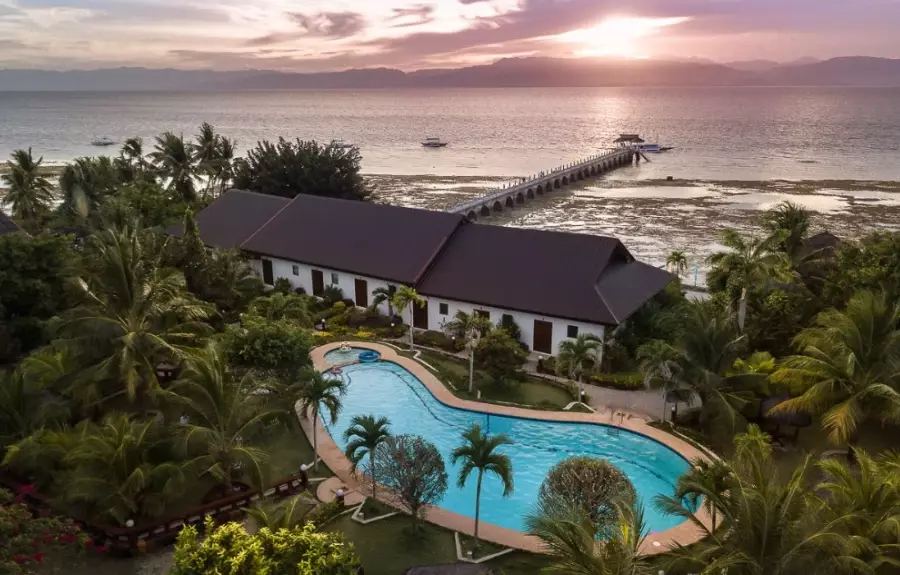 best diving resorts Philippines