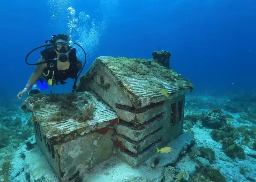 Cancun scuba diving lessons