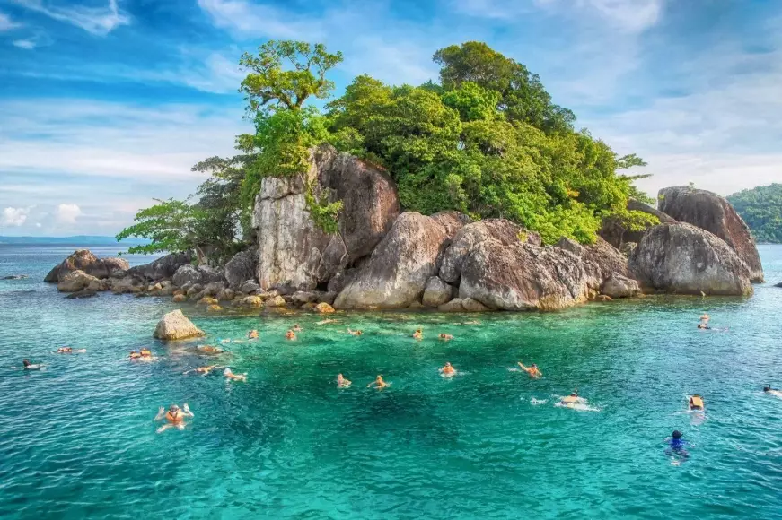 best diving in Thailand