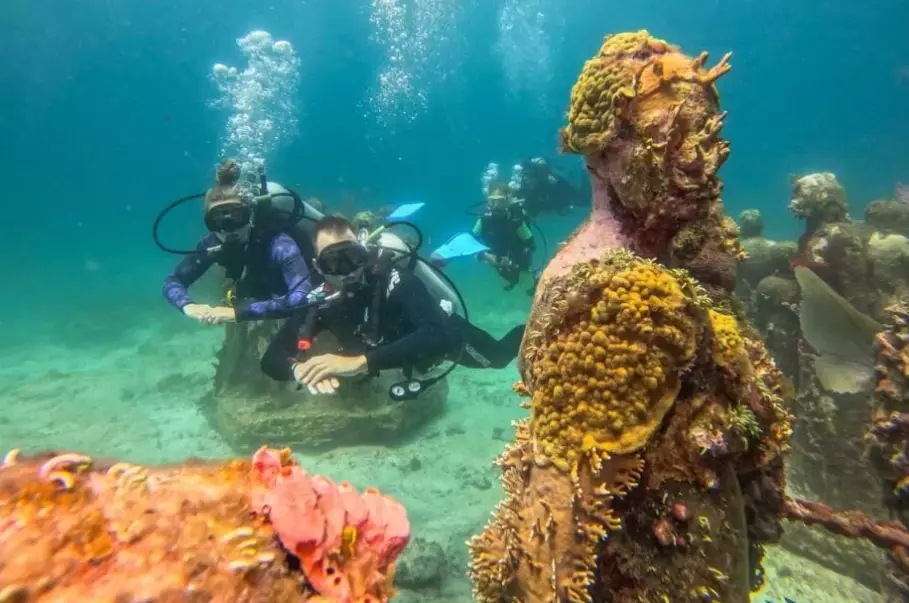 scuba diving Mexico