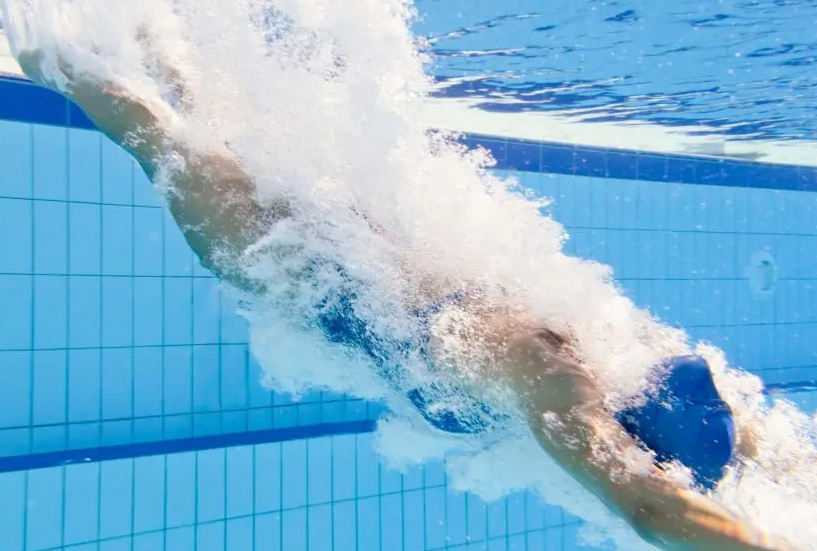 how to dive into a pool
