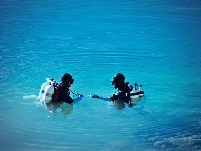 cave diving cave diving